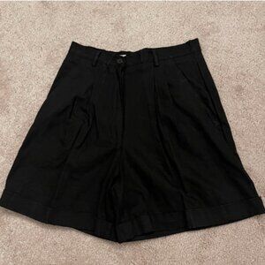RoseBud. Size 8. Linen Cotton Cuffed Shorts. Pleated Zip Button. B114